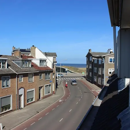 Sleeping By Van Beelen Katwijk aan Zee